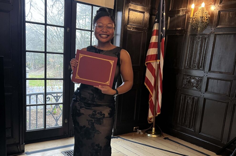 LAHANAS Honors Its Graduates